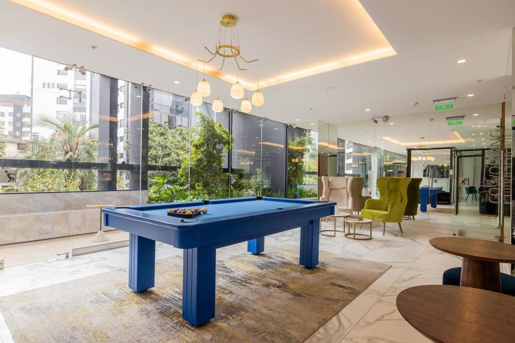 First-Class Social Areas